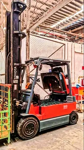Toyota Electric Forklift: Tổng Quan Về Công Nghệ, Lợi Ích Và Lựa Chọn Cho Doanh Nghiệp