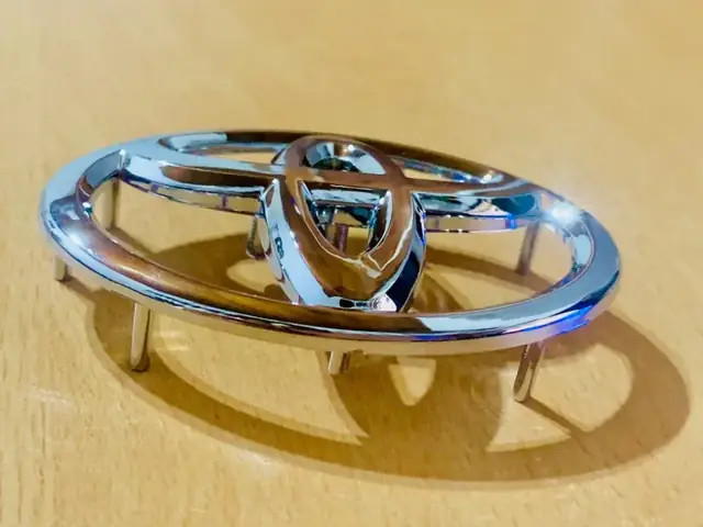Toyota Emblem: Biểu Tượng Thương Hiệu, Lịch Sử Và Ý Nghĩa Toyota Emblem: Biểu Tượng Thương Hiệu, Lịch Sử Và Ý Nghĩa