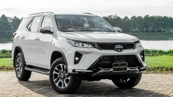 Toyota Everest: Tổng Quan, Thông Số Và Đánh Giá Chi Tiết