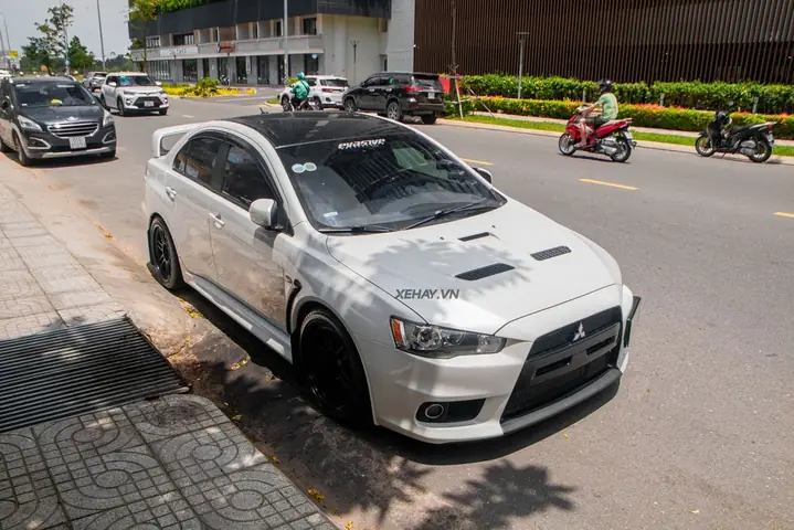 Toyota Evo – Tổng Quan Và Những Điều Cần Biết Khi Xem Xét Mua Xe