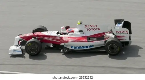 Toyota F1 Team: Tổng Quan Về Đội Đua Công Thức 1 Của Toyota