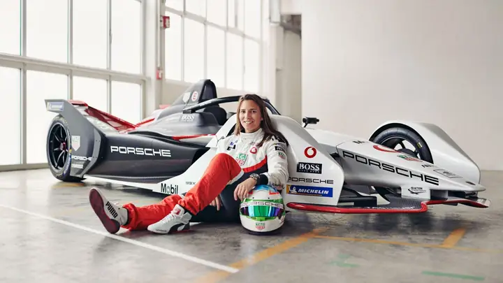 Toyota Formula E: Hành Trình Của Một Thương Hiệu Ô Tô Đột Phá Trong Thế Giới Đua Xe Điện Toyota Formula E: Hành Trình Của Một Thương Hiệu Ô Tô Đột Phá Trong Thế Giới Đua Xe Điện