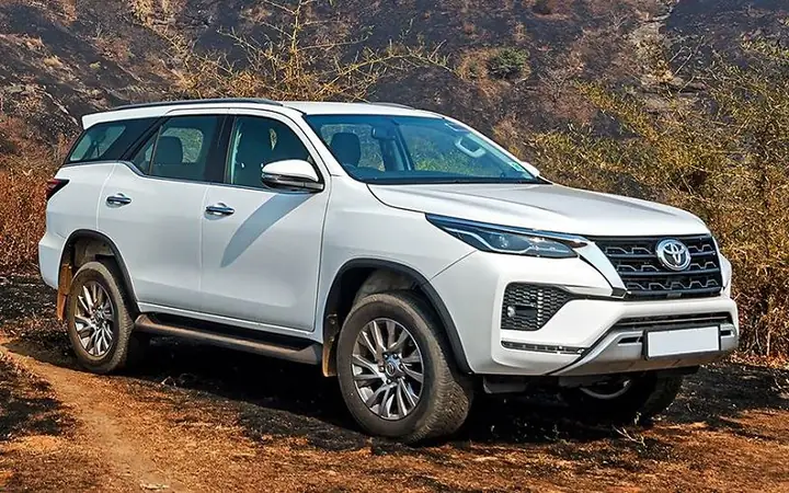 Toyota Fortuner Cũ: Hướng Dẫn Mua Xe Đã Qua Sử Dụng Đầy Đủ Và Chi Tiết Toyota Fortuner Cũ: Hướng Dẫn Mua Xe Đã Qua Sử Dụng Đầy Đủ Và Chi Tiết