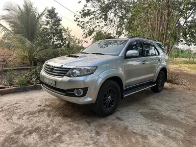 Toyota Fortuner Cũ: Hướng Dẫn Mua Xe Đã Qua Sử Dụng Đầy Đủ Và Chi Tiết Toyota Fortuner Cũ: Hướng Dẫn Mua Xe Đã Qua Sử Dụng Đầy Đủ Và Chi Tiết