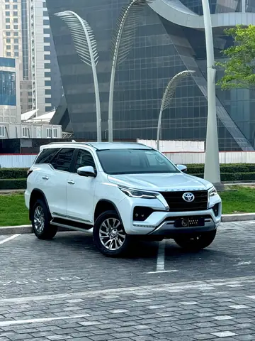 Toyota Fortuner Sr5: Đánh Giá Tổng Quan, Tính Năng Và Mức Giá 2026