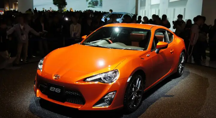 Toyota Genesis – Tổng Quan Về Mẫu Xe Sang Trọng Và Công Nghệ Hiện Đại