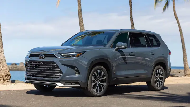 Toyota Grand – Tổng Quan Chi Tiết Về Mẫu Suv Hạng Sang Mới Nhất Của Toyota