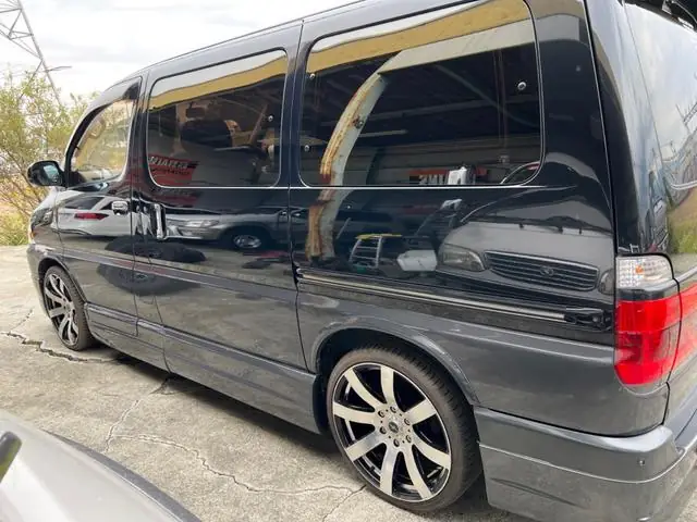 Toyota Grand Hiace: Đánh Giá Toàn Diện Và Những Điều Cần Biết