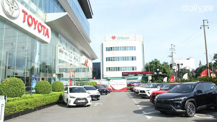Toyota Hà Tĩnh – Tổng Quan Về Đại Lý, Dịch Vụ Và Trải Nghiệm Mua Xe Toyota Hà Tĩnh – Tổng Quan Về Đại Lý, Dịch Vụ Và Trải Nghiệm Mua Xe