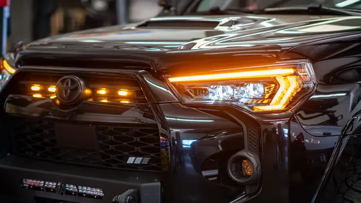 Toyota Headlights: Các Loại, Công Nghệ Và Cách Bảo Dưỡng