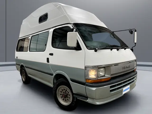 Toyota Hiace Camper: Hướng Dẫn Chuyển Đổi Và Trải Nghiệm Du Lịch