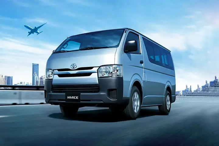 Toyota Hiace Commuter: Đánh Giá Toàn Diện Và Lợi Ích Khi Sở Hữu Một Chiếc Xe Đa Năng Toyota Hiace Commuter: Đánh Giá Toàn Diện Và Lợi Ích Khi Sở Hữu Một Chiếc Xe Đa Năng