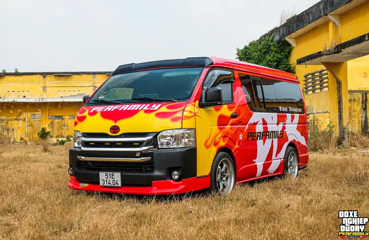Toyota Hiace Custom: Tổng Quan Về Các Mẫu Tùy Chỉnh, Xu Hướng Và Lựa Chọn Phù Hợp Toyota Hiace Custom: Tổng Quan Về Các Mẫu Tùy Chỉnh, Xu Hướng Và Lựa Chọn Phù Hợp