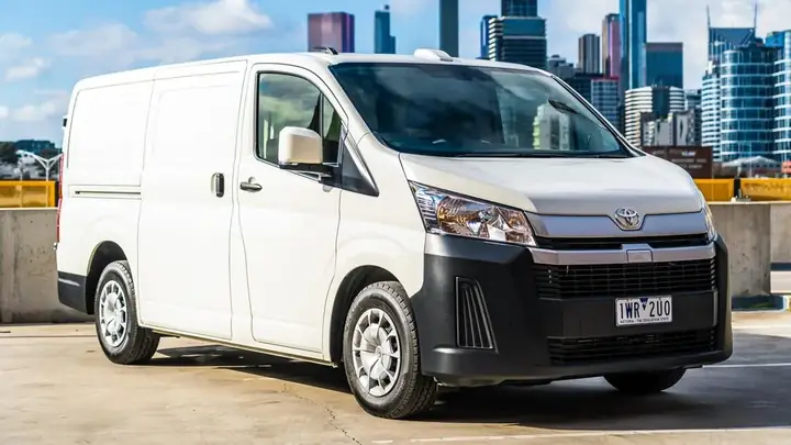 Toyota Hiace Review: Đánh Giá Chi Tiết Từ Thiết Kế Đến Hiệu Suất Toyota Hiace Review: Đánh Giá Chi Tiết Từ Thiết Kế Đến Hiệu Suất
