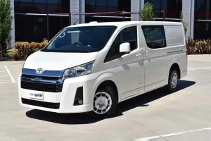 Toyota Hiace Review: Đánh Giá Chi Tiết Từ Thiết Kế Đến Hiệu Suất