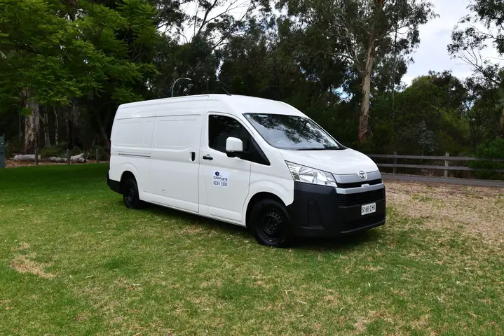 Toyota Hiace Slwb: Đánh Giá Toàn Diện Và Lợi Ích Khi Sở Hữu Một Chiếc Xe Đa Năng Toyota Hiace Slwb: Đánh Giá Toàn Diện Và Lợi Ích Khi Sở Hữu Một Chiếc Xe Đa Năng