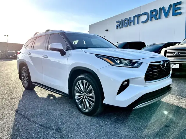 Toyota Highlander Platinum: Đánh Giá Chi Tiết Và Tính Năng Nổi Bật