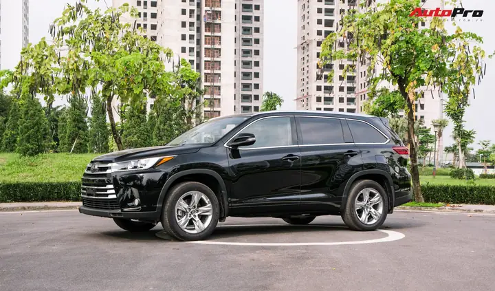 Toyota Highlander Vietnam: Đánh Giá Toàn Diện 2026