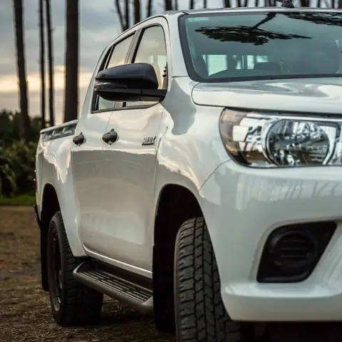 Toyota Hilux 2wd: Đánh Giá Toàn Diện, So Sánh Và Lựa Chọn Thông Minh Cho Người Mua Việt Nam Toyota Hilux 2wd: Đánh Giá Toàn Diện, So Sánh Và Lựa Chọn Thông Minh Cho Người Mua Việt Nam