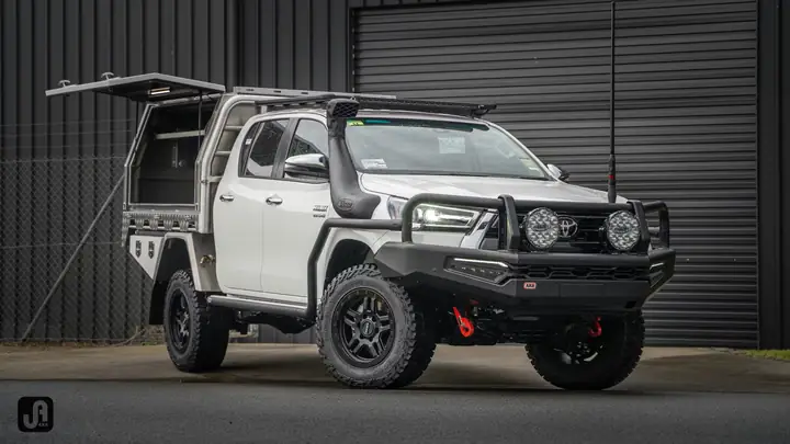 Toyota Hilux Custom: Hướng Dẫn Tùy Chỉnh & Lựa Chọn Phụ Kiện Toyota Hilux Custom: Hướng Dẫn Tùy Chỉnh & Lựa Chọn Phụ Kiện