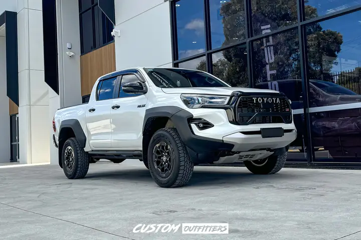 Toyota Hilux Custom: Hướng Dẫn Tùy Chỉnh & Lựa Chọn Phụ Kiện Toyota Hilux Custom: Hướng Dẫn Tùy Chỉnh & Lựa Chọn Phụ Kiện