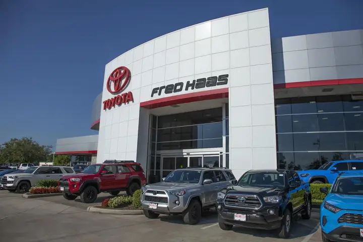 Toyota Houston: Đánh Giá Đầy Đủ Các Đại Lý Và Dịch Vụ 2026