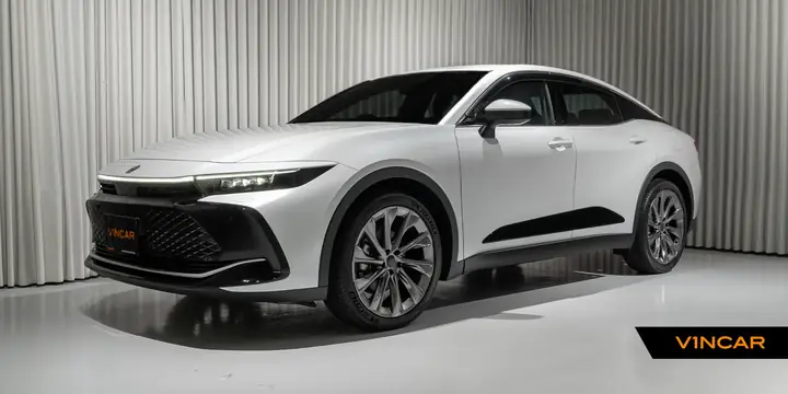 Toyota Hybrid Crown: Đánh Giá Toàn Diện Và Những Điều Cần Biết Khi Sở Hữu