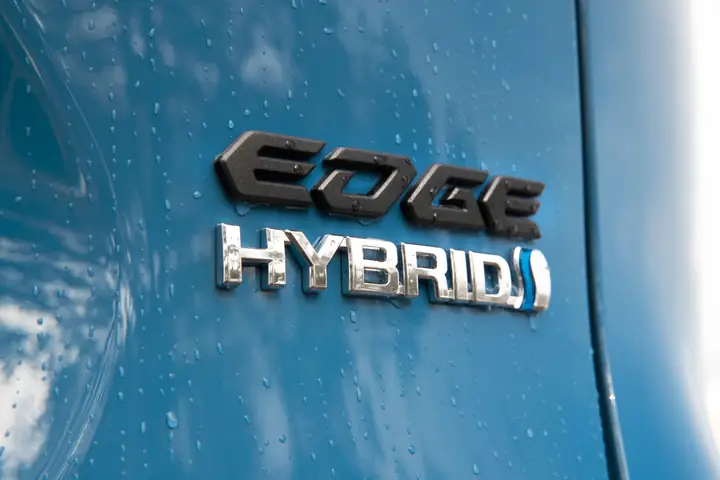 Toyota Hybrid Logo: Ý Nghĩa, Lịch Sử Và Các Phiên Bản Nổi Bật