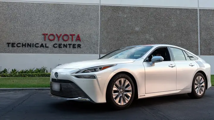 Toyota Hydrogen Car: Tổng Quan Về Công Nghệ, Lợi Ích Và Triển Vọng