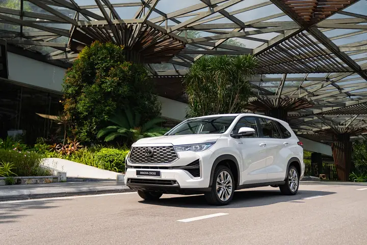 Toyota Innova V: Tổng Quan Chi Tiết Về Mẫu Xe Đa Dụng Hàng Đầu