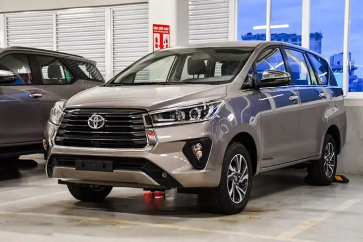 Toyota Innova V: Tổng Quan Chi Tiết Về Mẫu Xe Đa Dụng Hàng Đầu