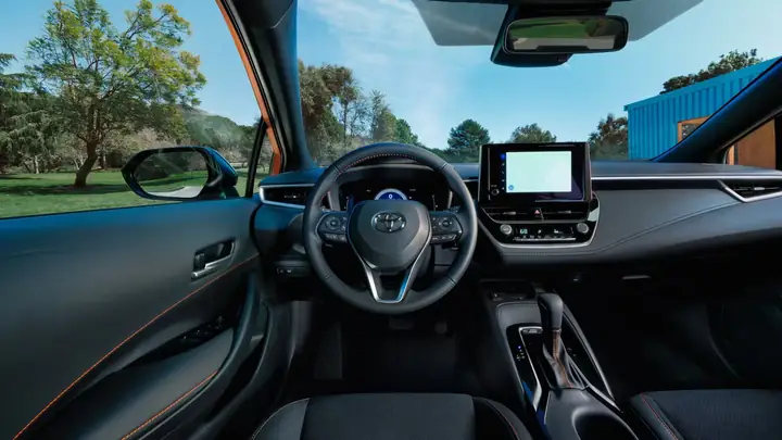 Toyota Inside Car: Khám Phá Những Điểm Nổi Bật Trong Nội Thất Xe Toyota Hiện Đại