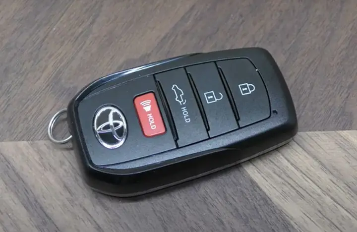 Toyota Key: Tất Cả Những Điều Bạn Cần Biết Về Chìa Khóa Xe Toyota
