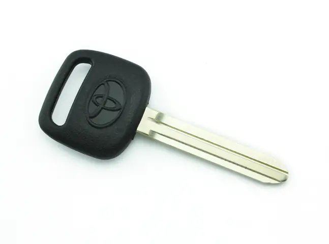Toyota Key: Tất Cả Những Điều Bạn Cần Biết Về Chìa Khóa Xe Toyota
