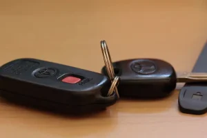 Hướng Dẫn Chi Tiết Về Việc Lập Trình Lại (reprogramming) Chìa Khóa Toyota: Quy Trình, Chi Phí, Lưu Ý Và Giải Pháp Thông Minh