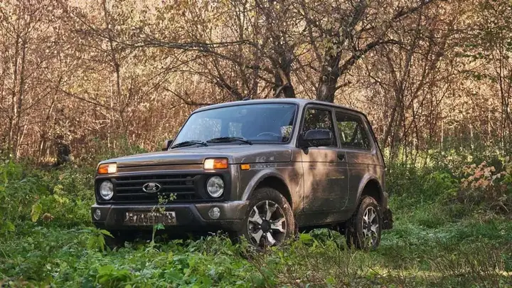Toyota Lada Là Gì? Tổng Quan Chi Tiết Về Thương Hiệu Và Các Mẫu Xe Liên Quan