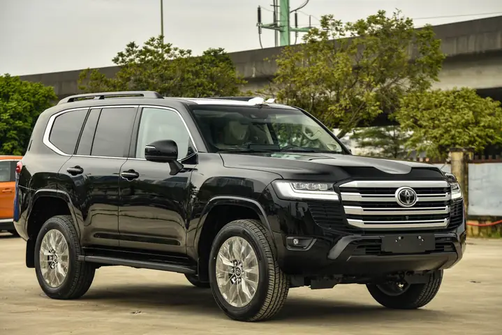 Toyota Land Cruiser – Tổng Quan, Tính Năng Và Lý Do Bạn Nên Cân Nhắc Sở Hữu