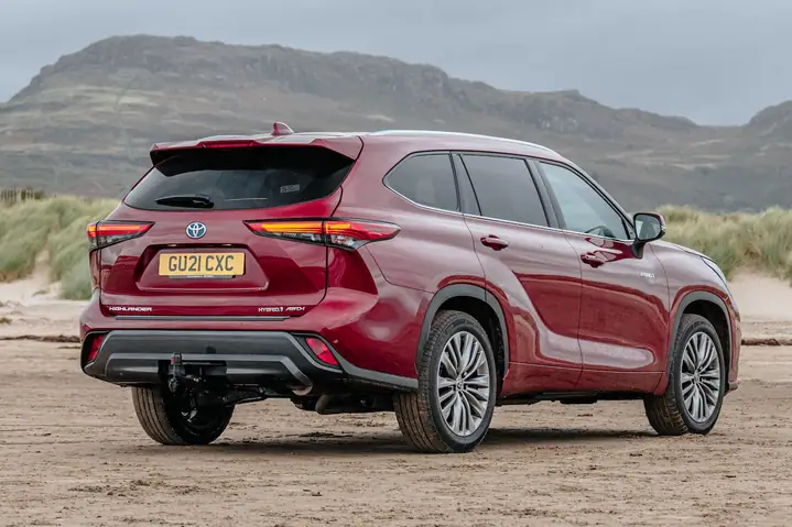 Toyota Land Highlander: Đánh Giá Toàn Diện Và So Sánh Với Các Đối Thủ Cùng Phân Khúc Toyota Land Highlander: Đánh Giá Toàn Diện Và So Sánh Với Các Đối Thủ Cùng Phân Khúc
