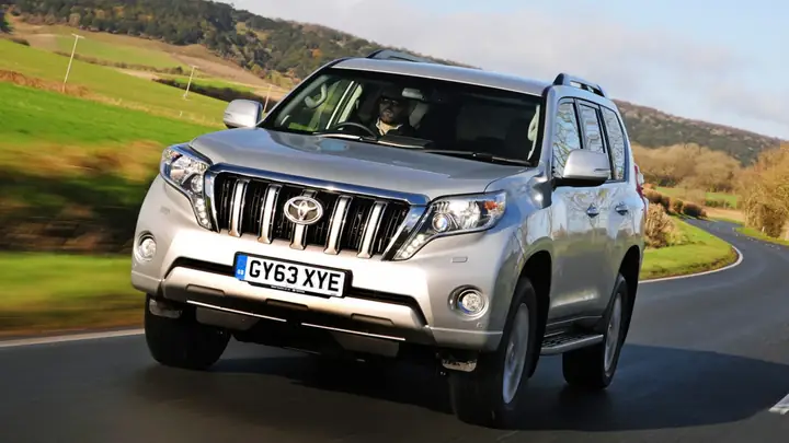 Toyota Land Cruiser 2014: Đánh Giá Toàn Diện Và Những Lý Do Tại Sao Nó Vẫn Là “vua” Của Các Xe Suv