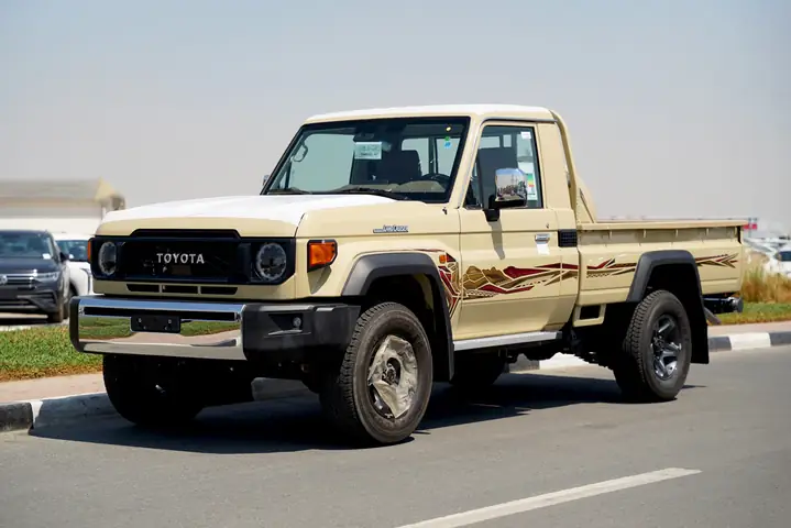 Toyota Lc79 Là Gì? Tổng Quan Chi Tiết Về Dòng Xe Land Cruiser 79