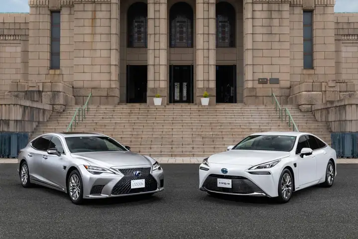 Toyota Lexus: So Sánh Tổng Quan Các Dòng Xe Và Lựa Chọn Phù Hợp