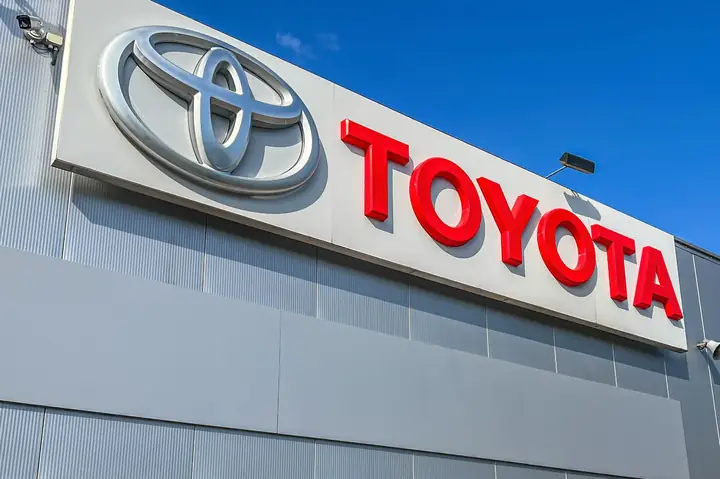 Toyota Logo Meaning – Ý Nghĩa Biểu Tượng Thương Hiệu Toyota Giải Mã Chi Tiết