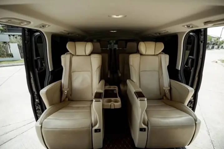Toyota Majesty Interior – Tổng Quan Chi Tiết Về Nội Thất Xe Hơi Đẳng Cấp
