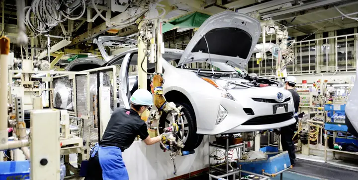 Toyota Manufacturing: Quy Trình Sản Xuất Và Tiêu Chuẩn Chất Lượng Toyota Manufacturing: Quy Trình Sản Xuất Và Tiêu Chuẩn Chất Lượng