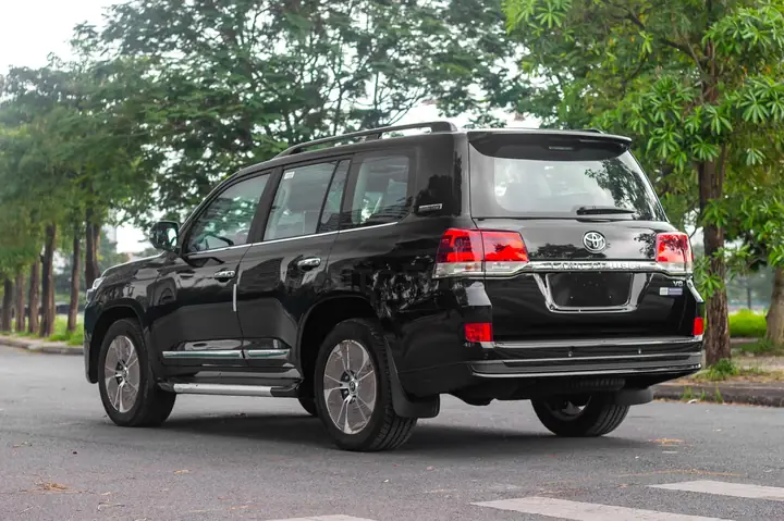 Toyota May Đầu: Hướng Dẫn Toàn Diện Về Bảo Dưỡng Và Thay Dầu Động Cơ Cho Xe Toyota