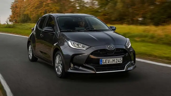 Toyota Vs Mazda: So Sánh Chi Tiết Các Dòng Xe Phổ Biến Và Lời Khuyên Chọn Mua