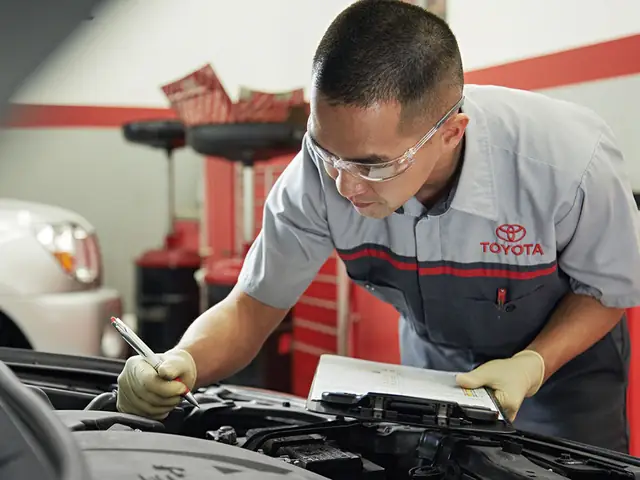 Toyota Mechanic Là Gì? Hướng Dẫn Công Việc Và Cách Trở Thành
