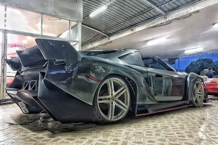 Toyota Mr2 Lambo: Khi Hai Thế Giới Động Cơ Gặp Gỡ Và Tạo Nên Một Biểu Tượng Độc Đáo