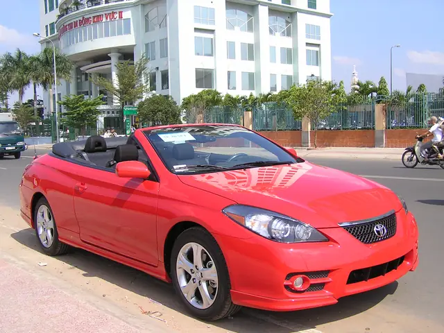 Toyota Mui Trần – Tất Cả Những Gì Bạn Cần Biết Về Xe Mở Nắp Trên Thị Trường Việt Nam