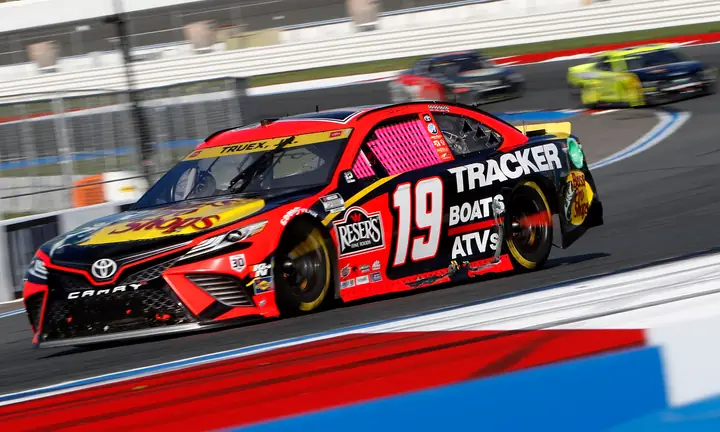 Toyota Nascar: Lịch Sử, Thành Tựu Và Tương Lai Của Thương Hiệu Trong Giải Đua Xe Mỹ